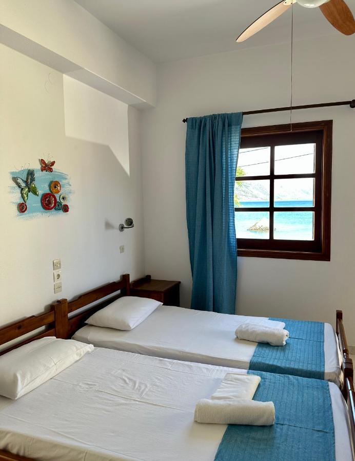 Bonatsa Rooms Palaiochora Exterior foto
